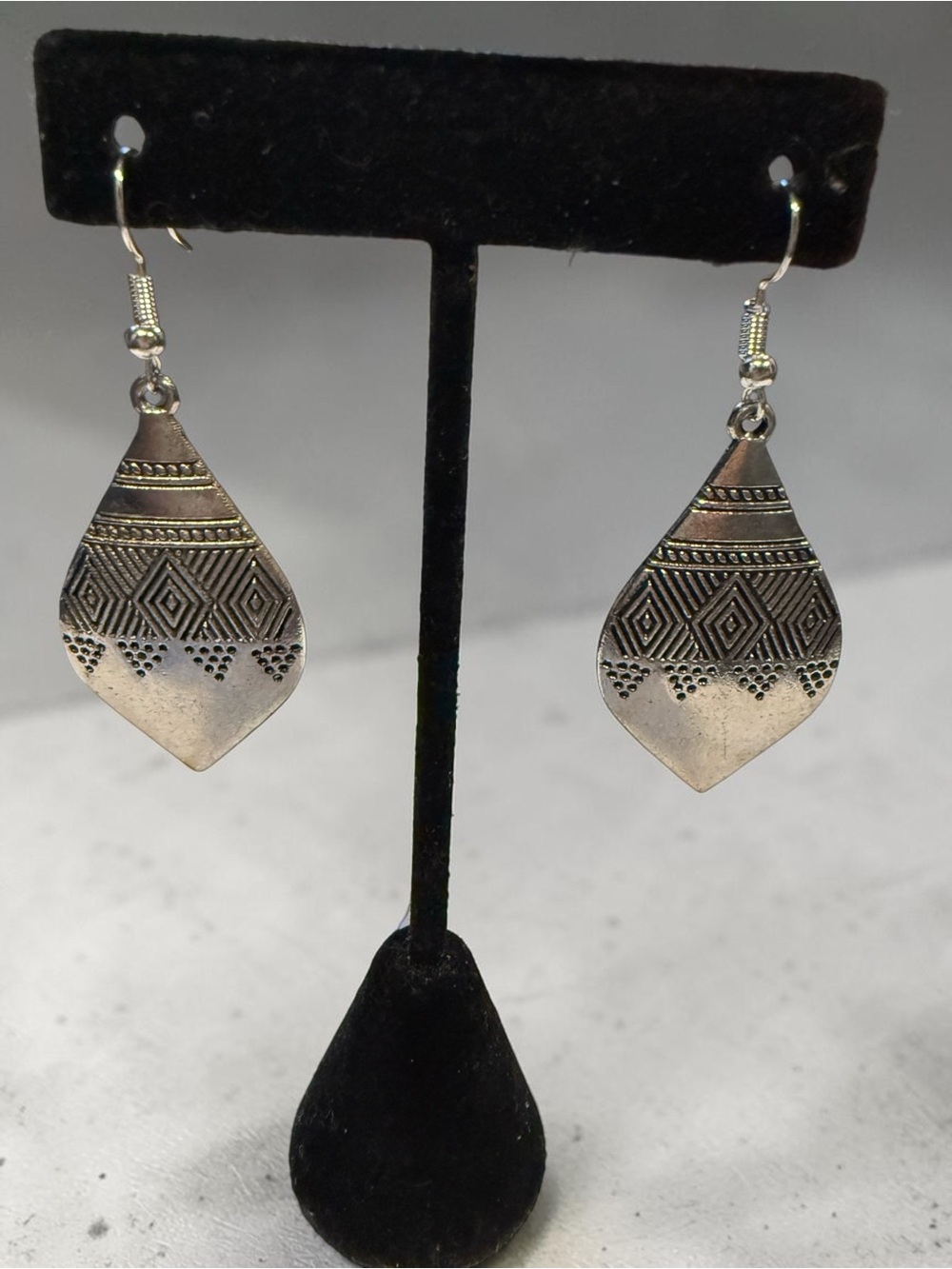Boutique Silver Drop Earrings Boho Southwestern Stamped Chevron Diamond